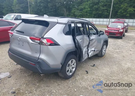 2021 Toyota Rav4 Le z USA, uszkodzony, nr VIN 2T3H1RFV1MC157501